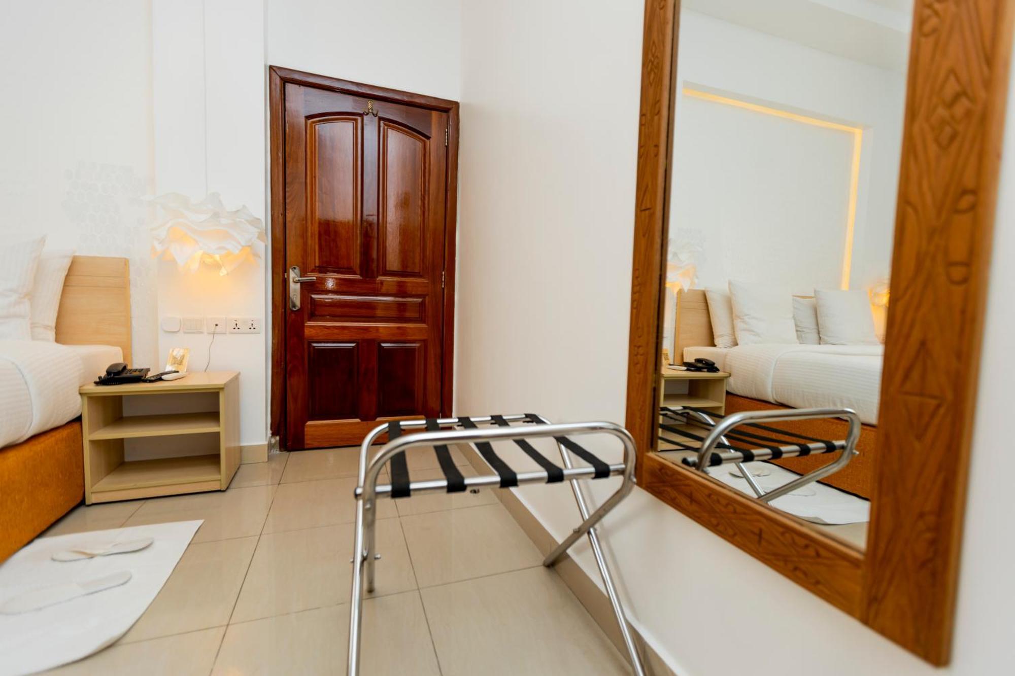 Amata N'Ubuki Boutique Hotel Ltd Кигали Экстерьер фото