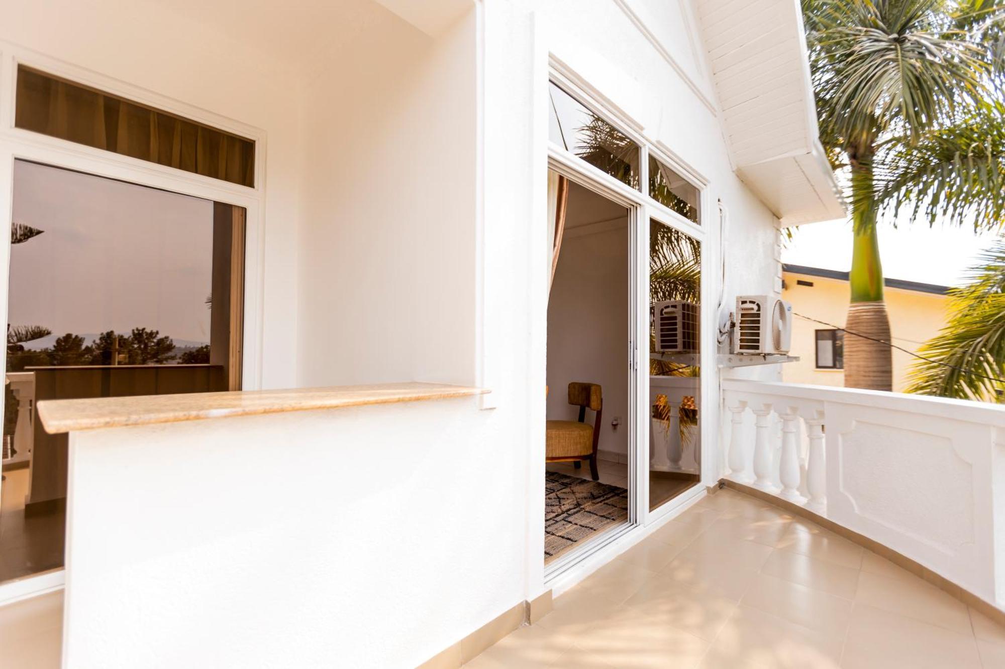 Amata N'Ubuki Boutique Hotel Ltd Кигали Экстерьер фото